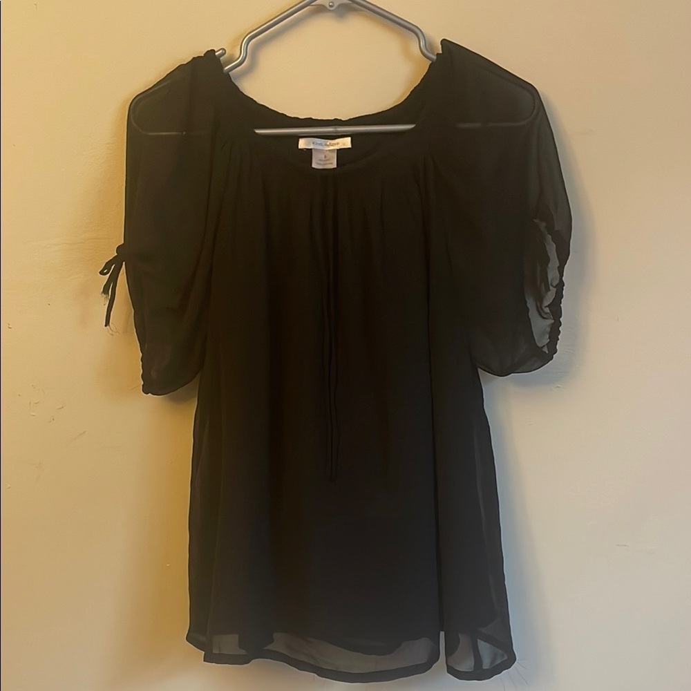 Black Relaxed Puff Sleeve Blouse with Tie Front (Bin M)​​